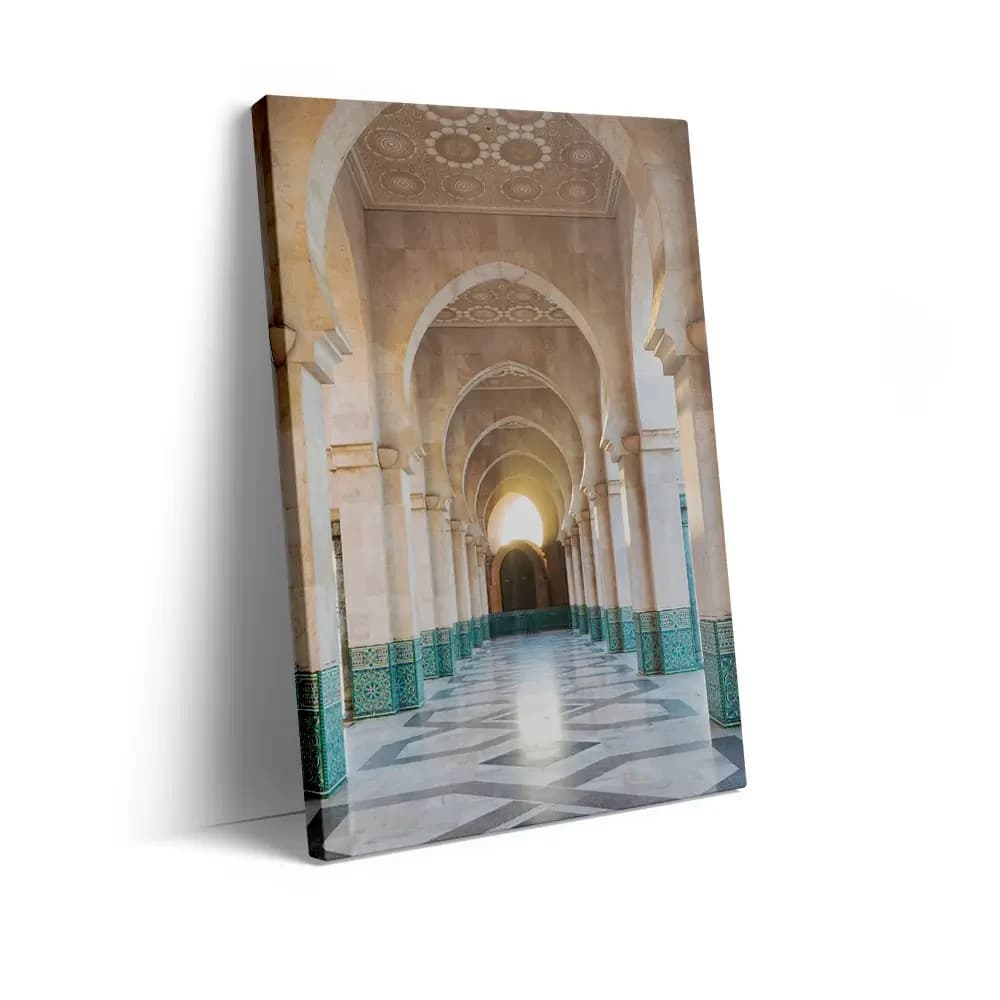 Islamic architecture corridor - Image 1